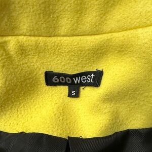 600 West Women's Yellow Blazer